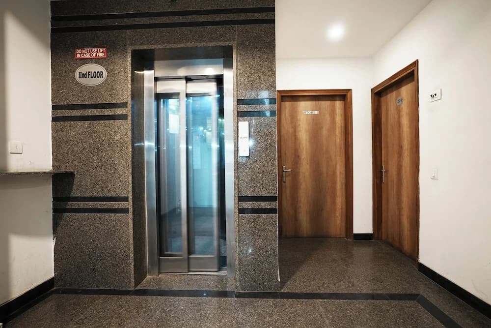 Hotel Peridot Near IGI Delhi Airport - photo 16