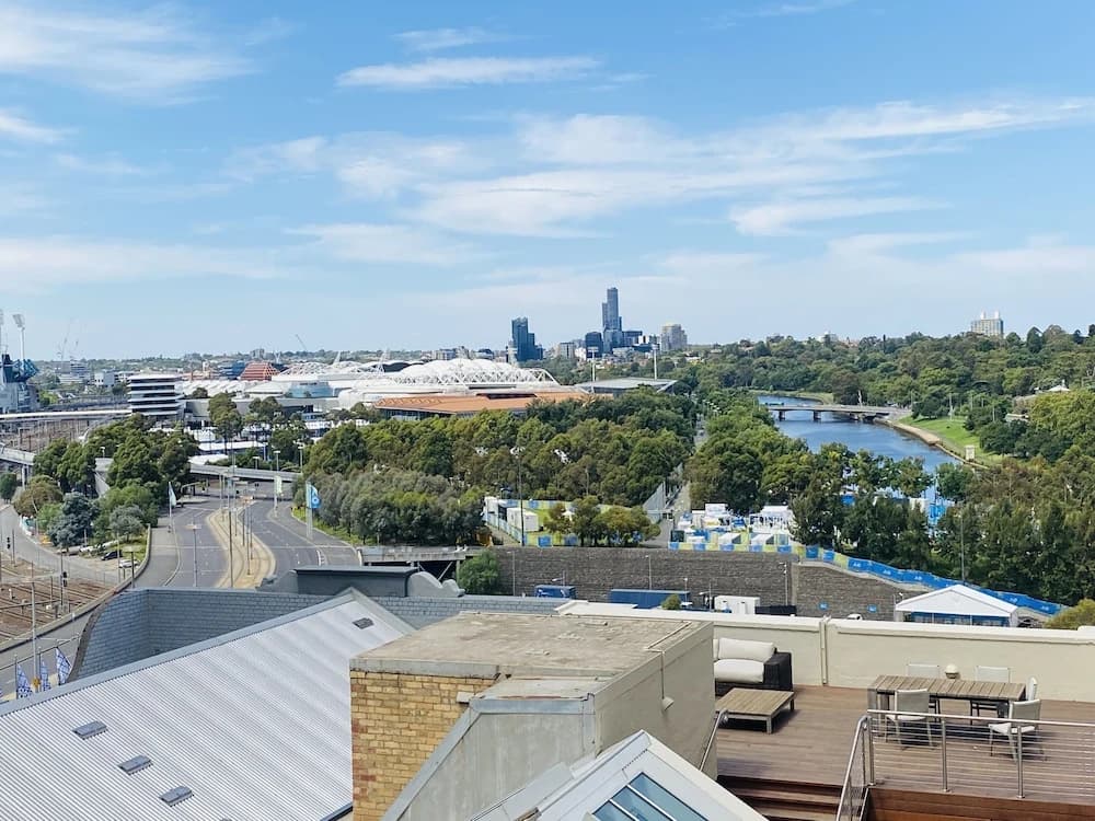 Flinders Street Apartments - photo 19