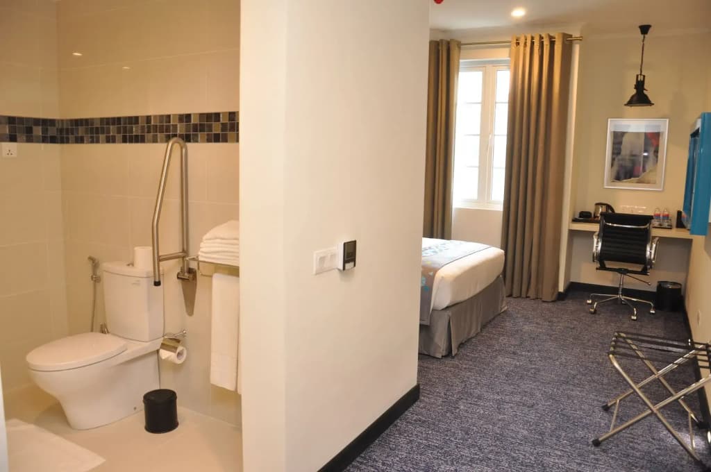 Fairway Colombo - Sri Lanka's First Hotel With Robot Technology - photo 43