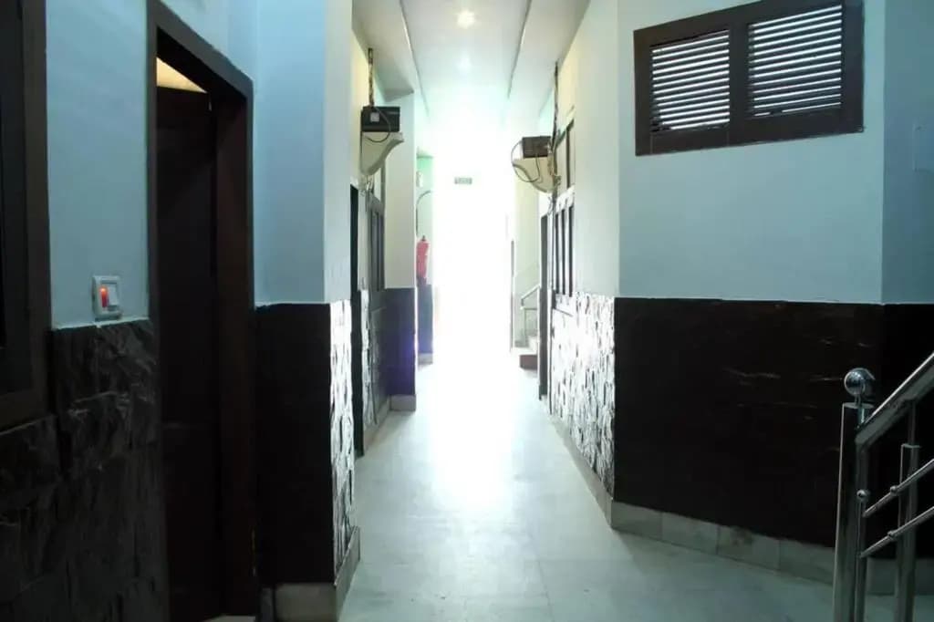 Hotel Saina International - photo 6