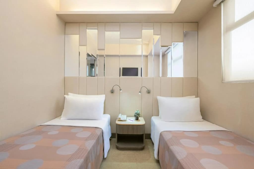 Silka Seaview Hotel - photo 4