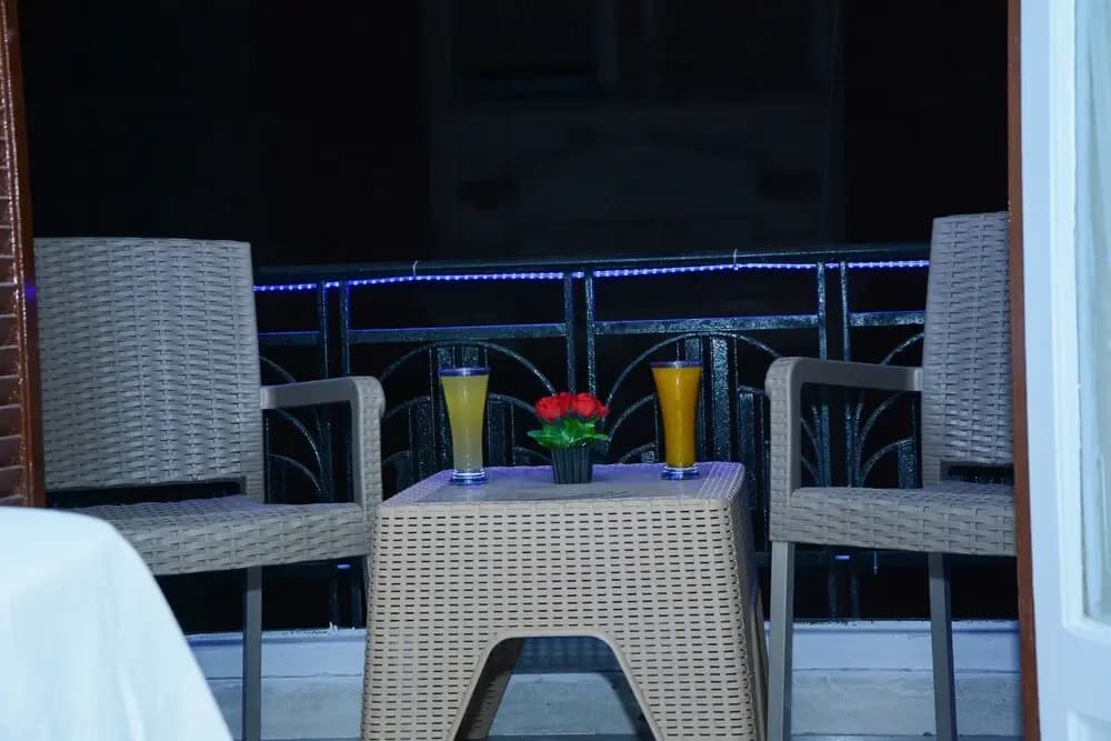 Crown Hotel - photo 14