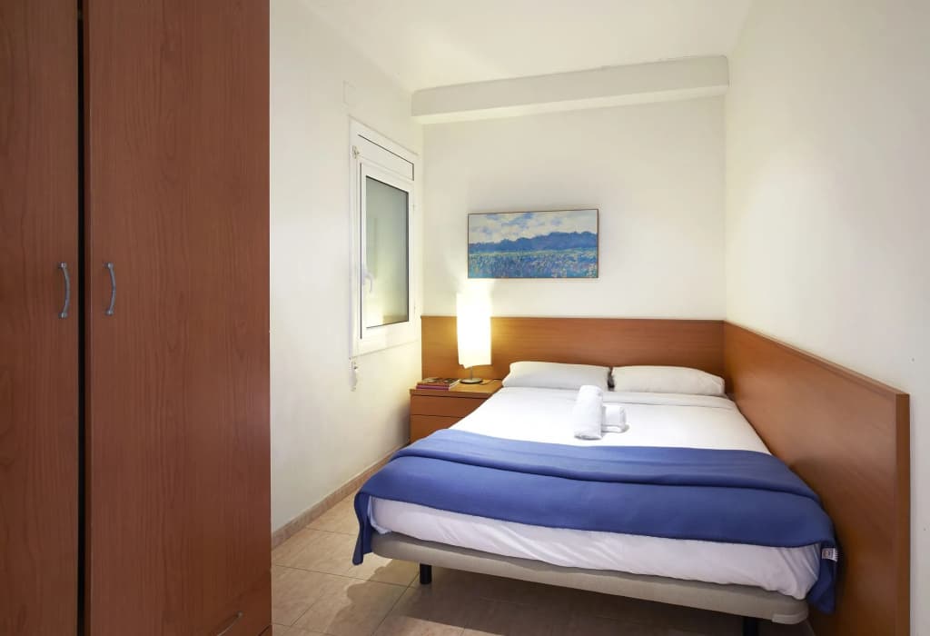 AinB Diagonal Francesc Macia Apartments - photo 2