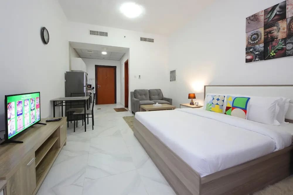 Studio Apartment in Palace Tower 2 - photo 2
