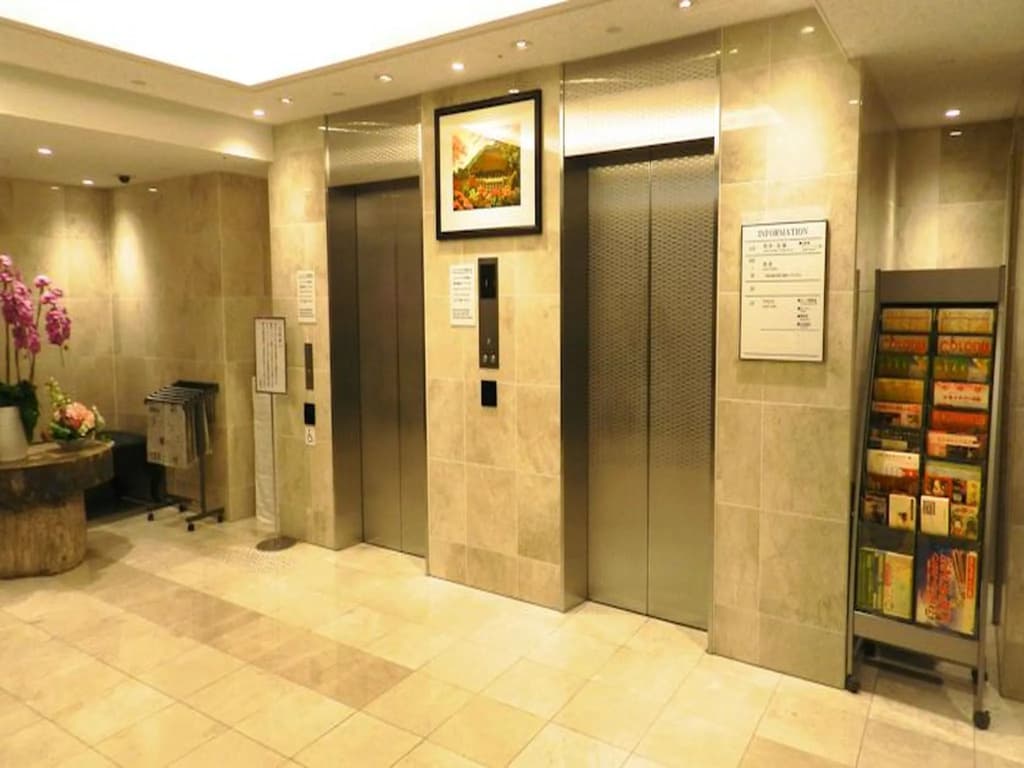 Hotel Check In Shijokarasuma - photo 11