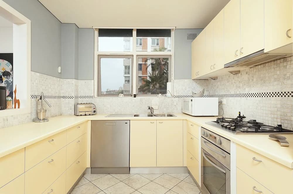 Harbour Front Single Level Apartment - photo 10