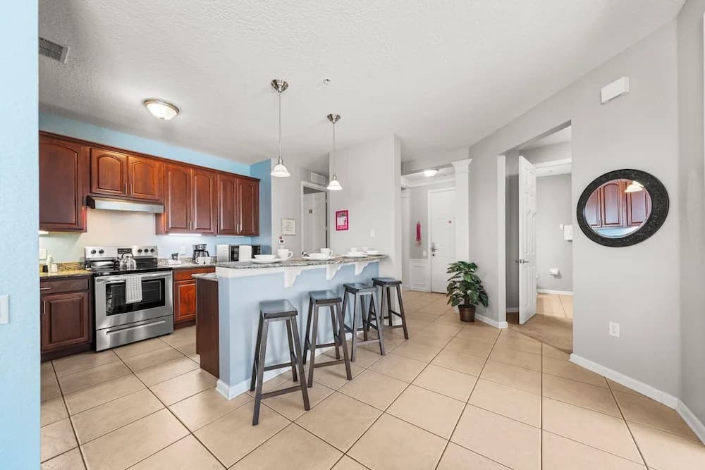 Lakefront Luxury - photo 37
