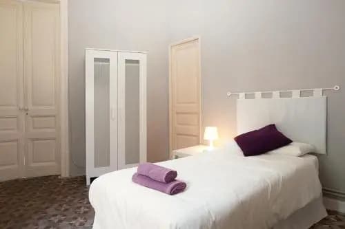 Modernist Apartment Barcelona - photo 3