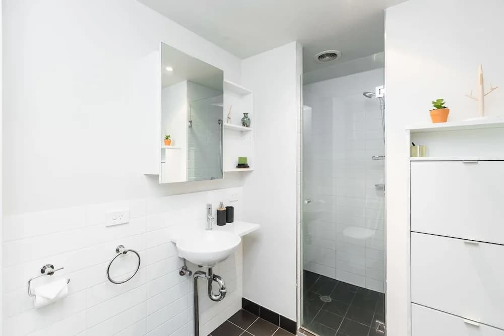 Imogen, Melbourne Studio Apartment - photo 5