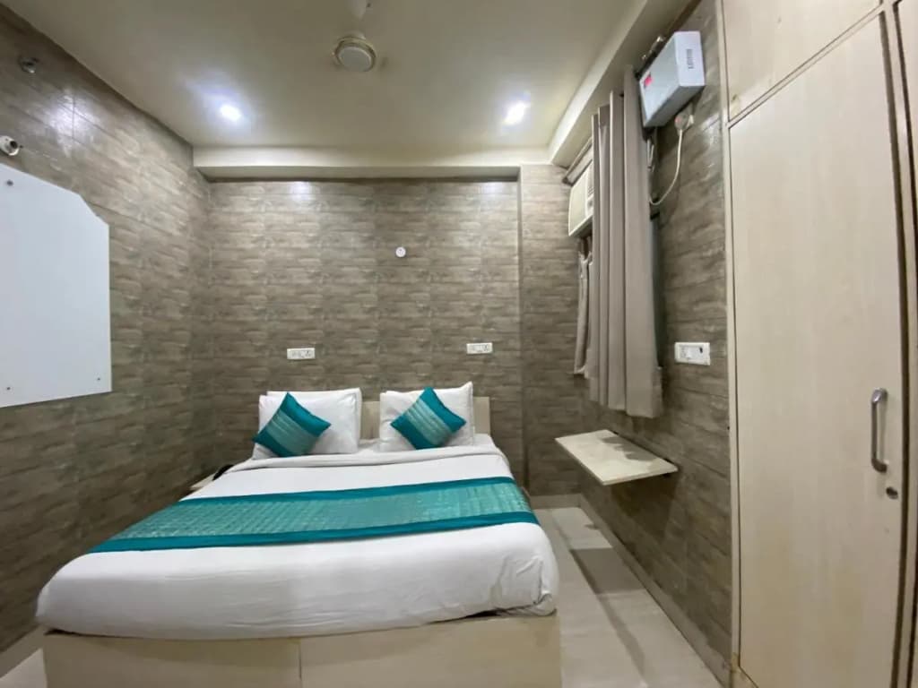 Hotel Red Chilly - photo 23