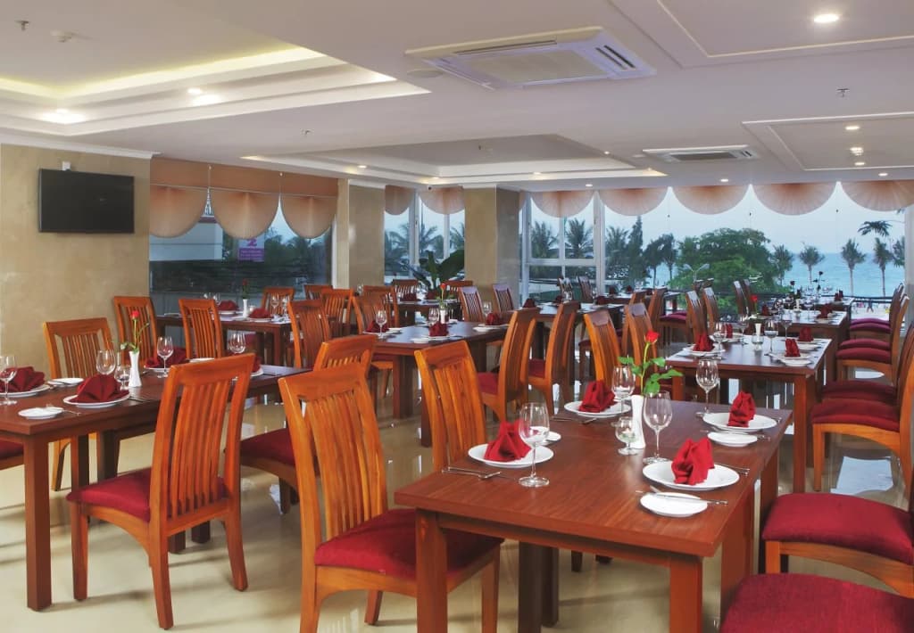 Regalia Hotel - photo 36