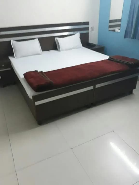 Hotel S P - photo 5