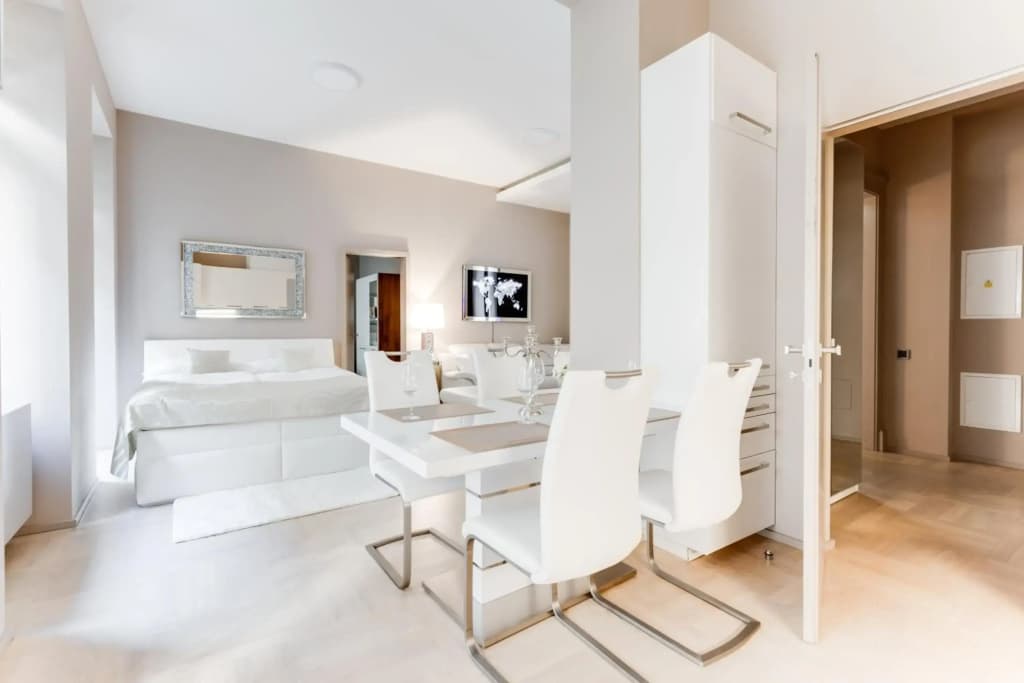 Royal Residence Apartment in the Heart of Prague - photo 1