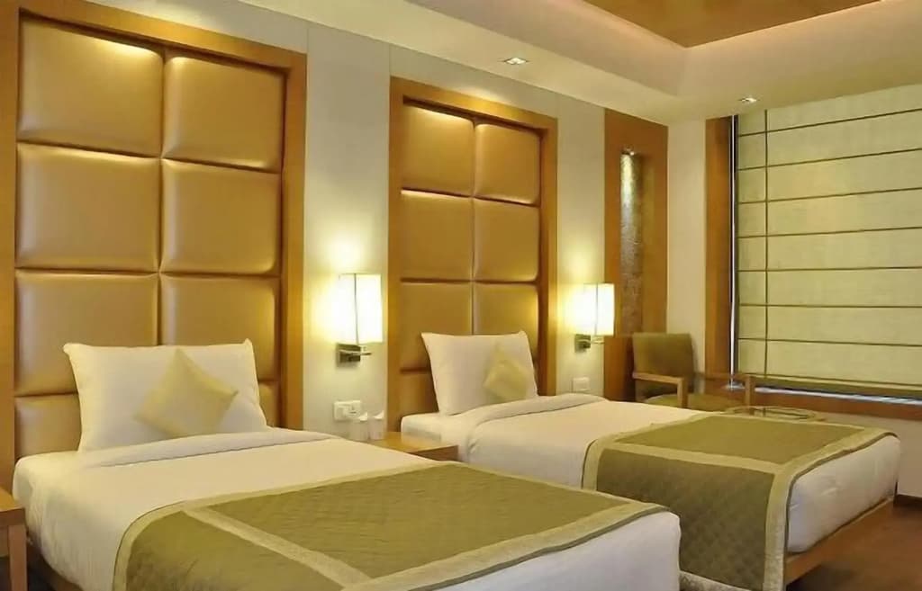 Almondz Hotel - photo 5