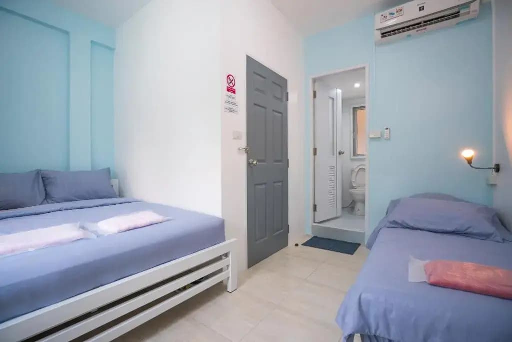 D-hub Hostel - photo 5