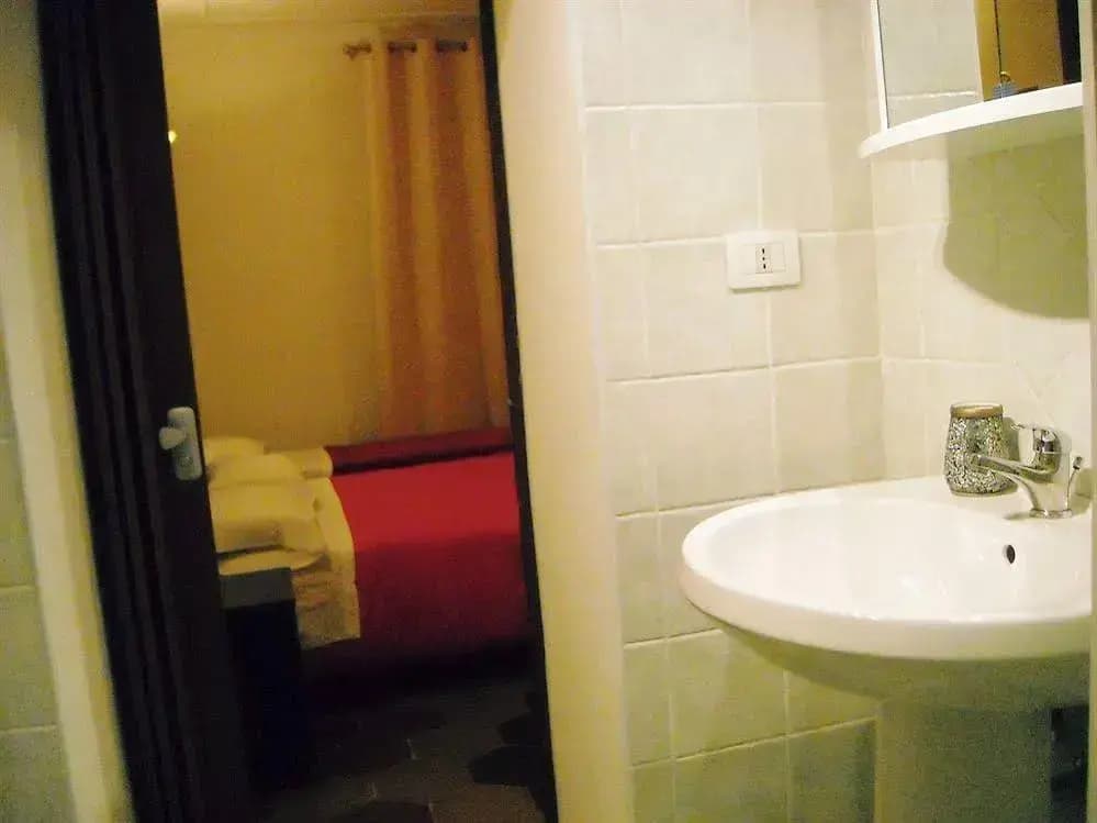 Luxury Rooms - photo 7