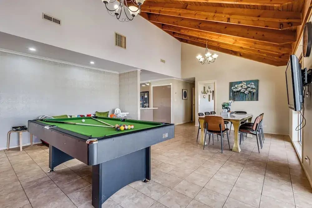StayAU 4BR Lakeside Retreat in Seabrook - photo 15