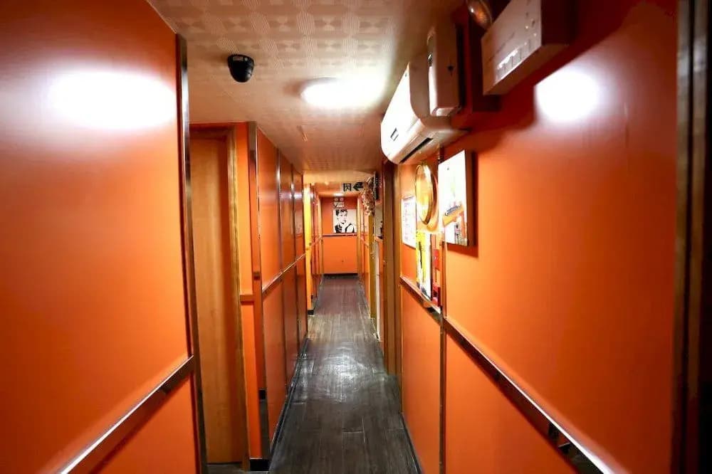 Star Metro Hotel - photo 12