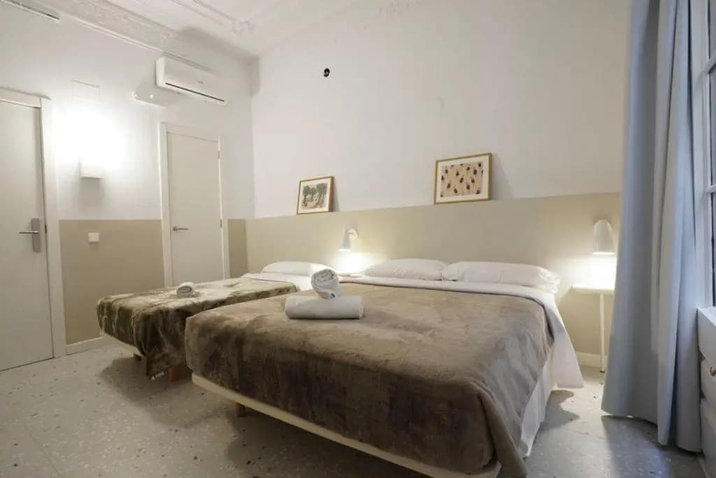 Hostal Hera - main photo