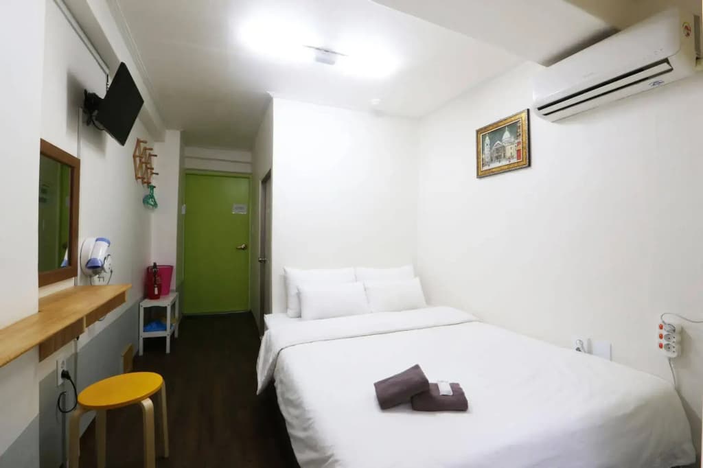 Apple Backpackers - photo 6