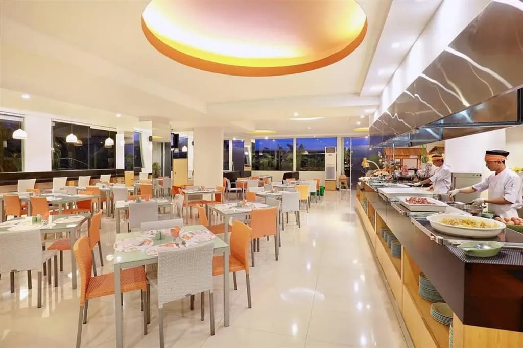 HARRIS Hotel & Residence Riverview Kuta Bali - photo 24