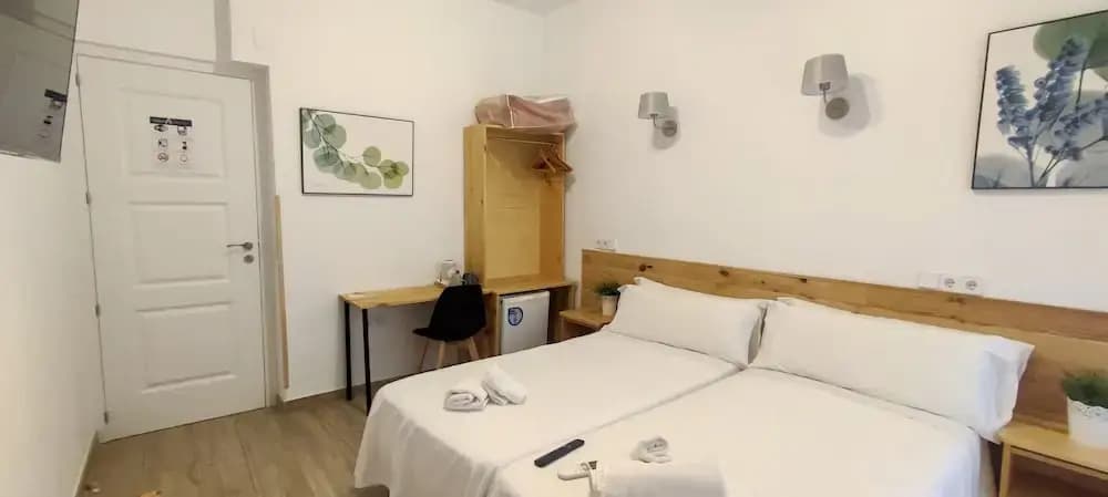Hostal Aliste - photo 38