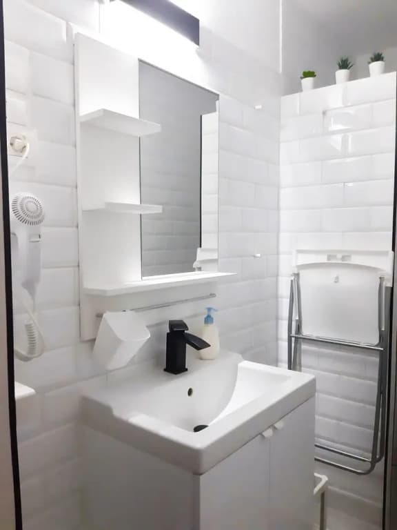 Bright Side Apartment - photo 9
