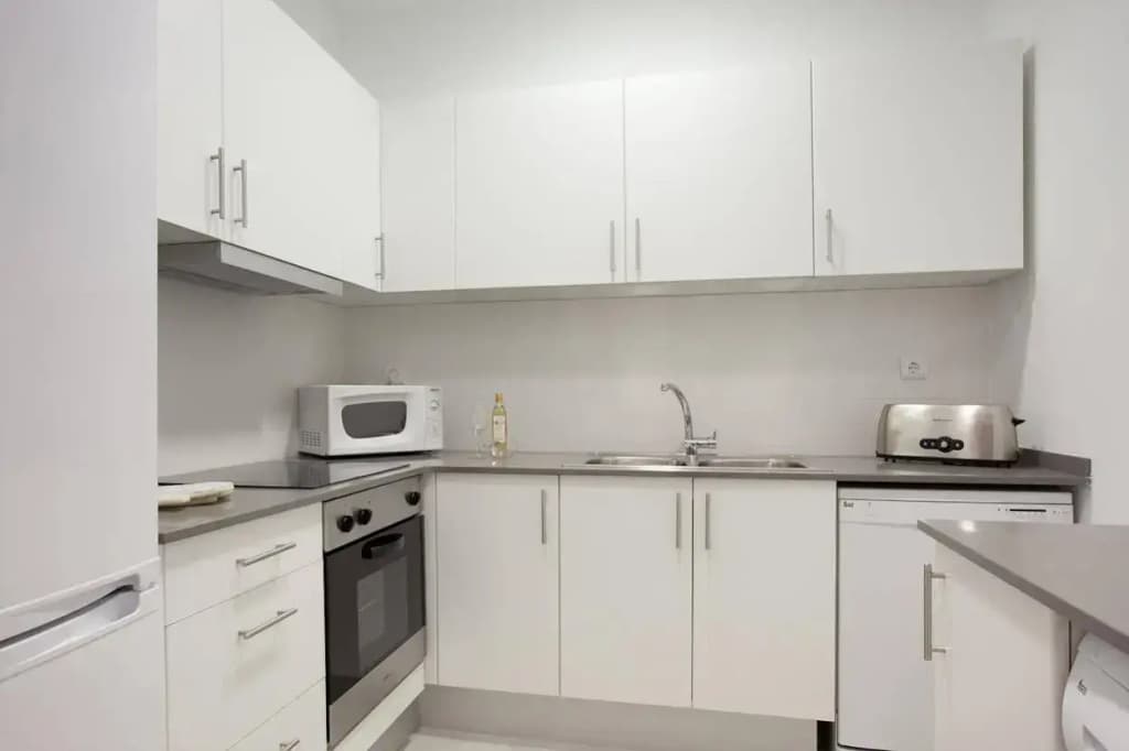 Apartamentos Alcam Paseo de Gracias - photo 13