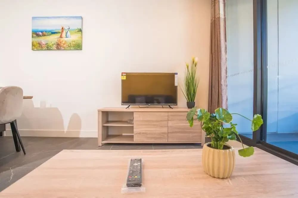 Relaxing Parramatta Apartment With Parking - photo 6