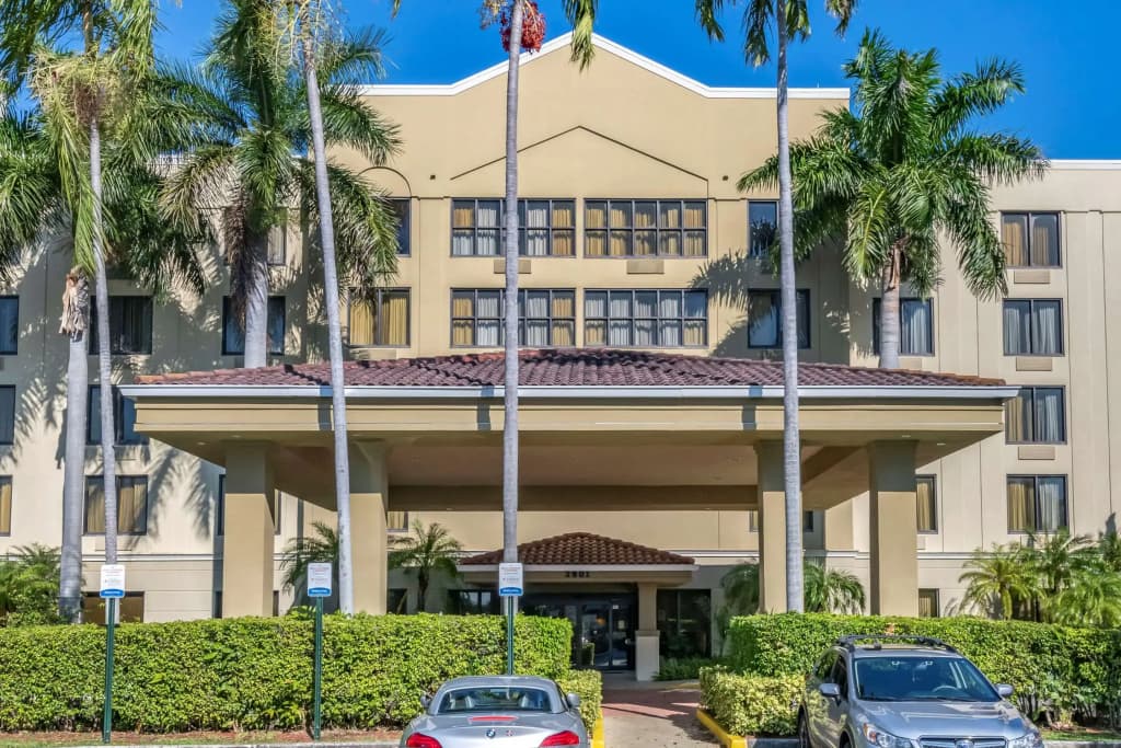 Comfort Suites Miami - Kendall - main photo
