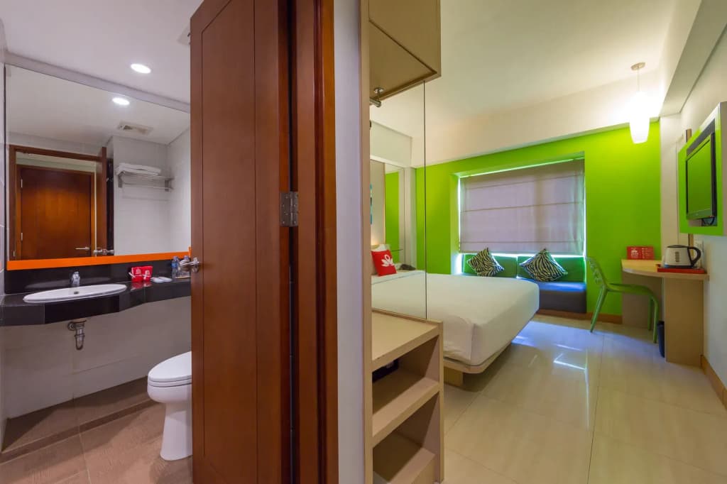 ZEN Rooms Kuta Sunset Road 2 - photo 5