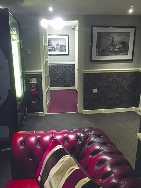 Bobby's Bunkhouse - Hostel - photo 19