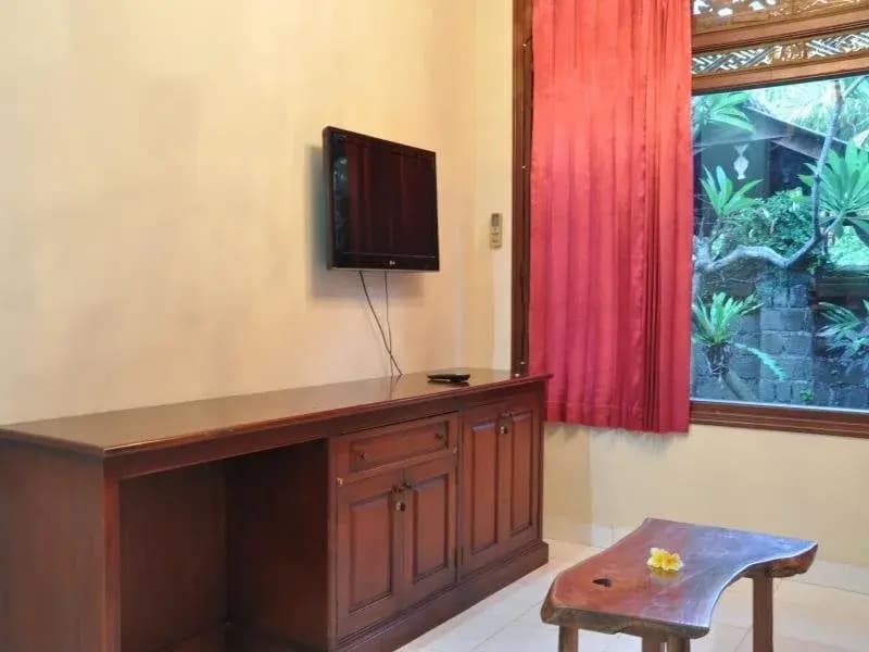 Ngetis Homestay - photo 4