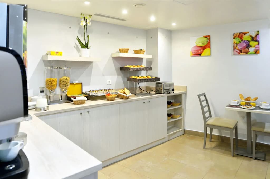 Hotel Eugenie - photo 11