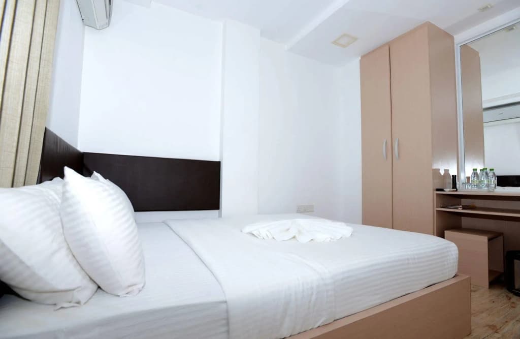 Express Inn - photo 7