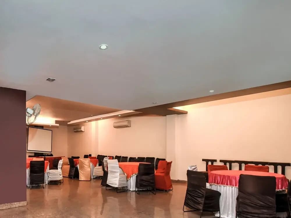 OYO 6467 Kochar Plaza - photo 11