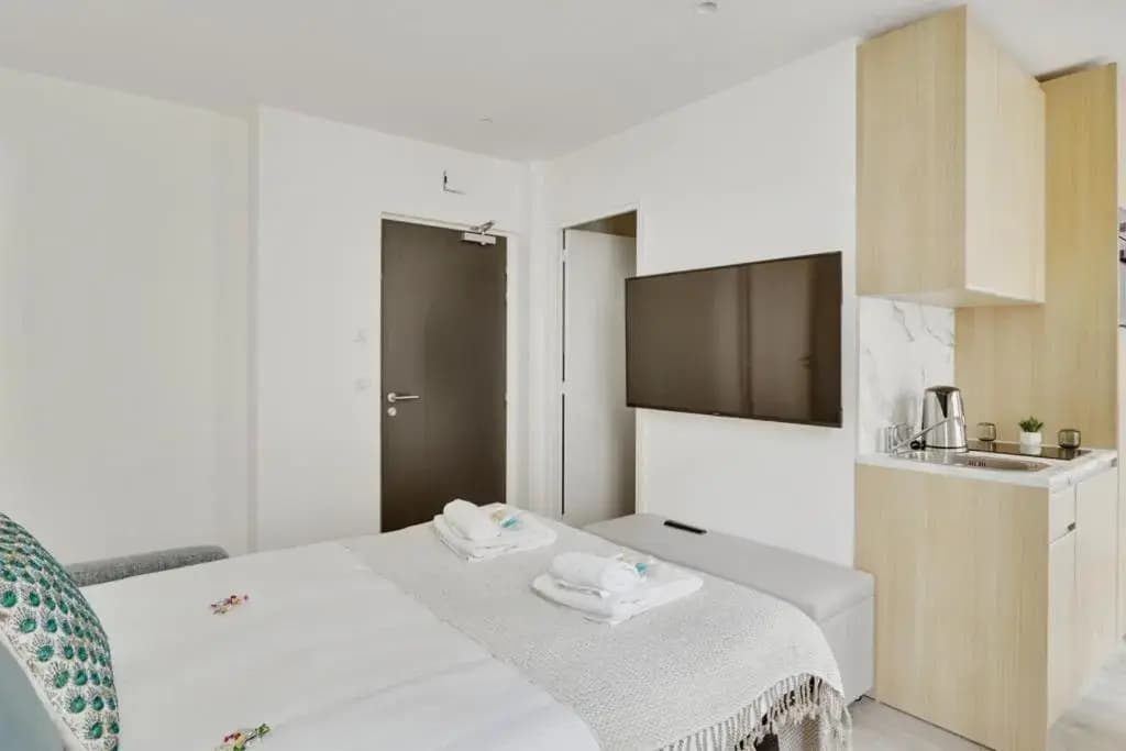 156 Suite Marlene 1 BDR APT Brand new Paris - photo 5
