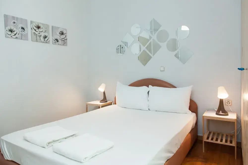 Brand new apt in central Athens - photo 6