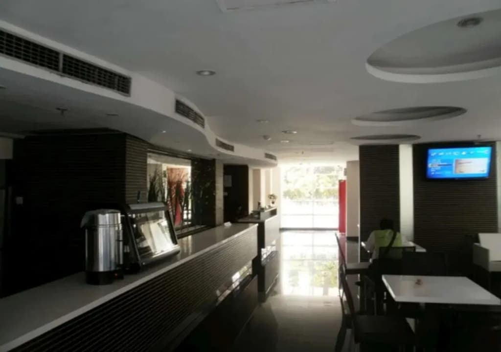 Studio One Hotel - photo 12