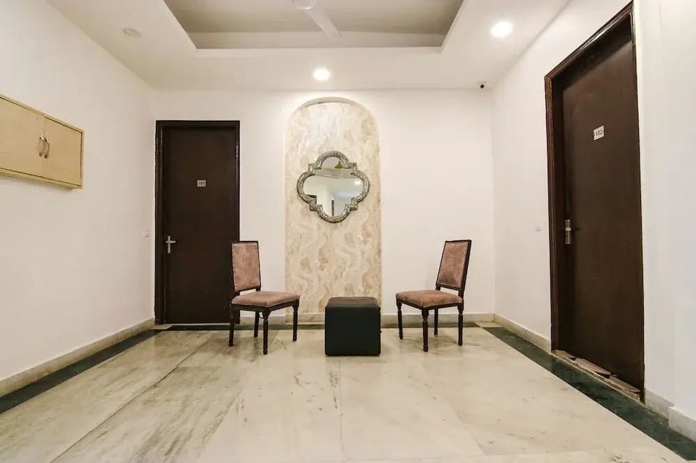 FabHotel Signature Luxe Inn - photo 11