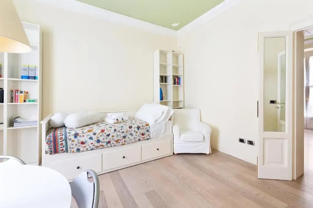 Corso Vercelli Elegant Apartment - main photo