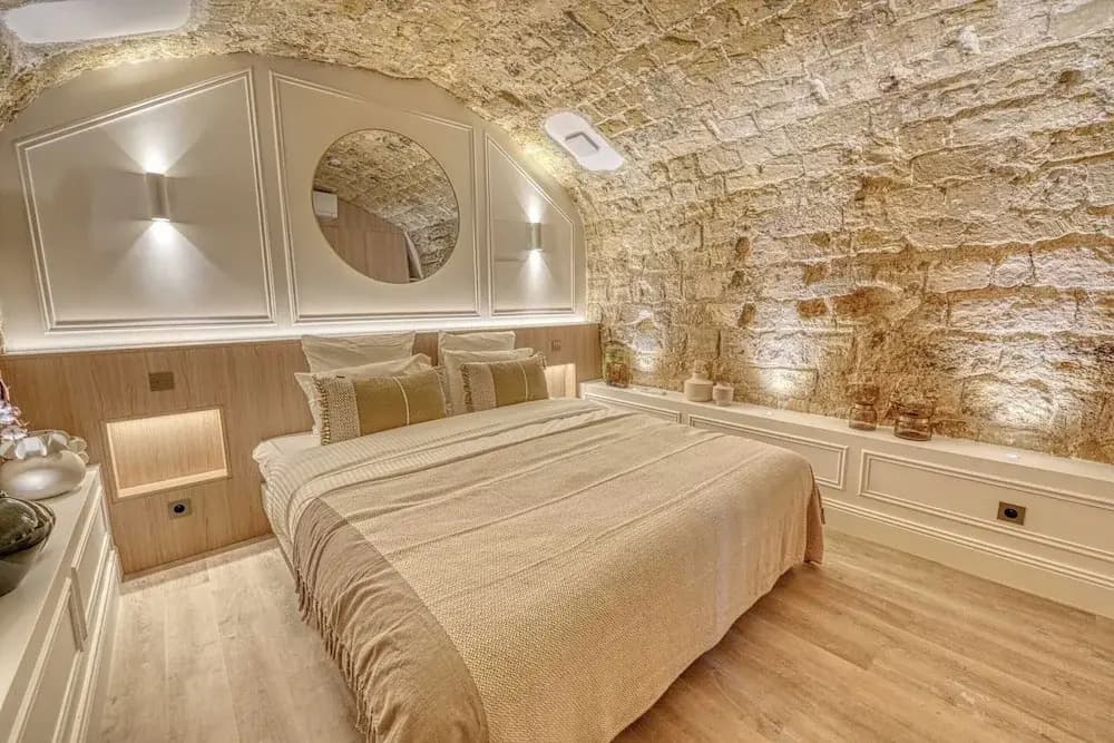 Central Historic Loft by Architect, Near Louvre - photo 4