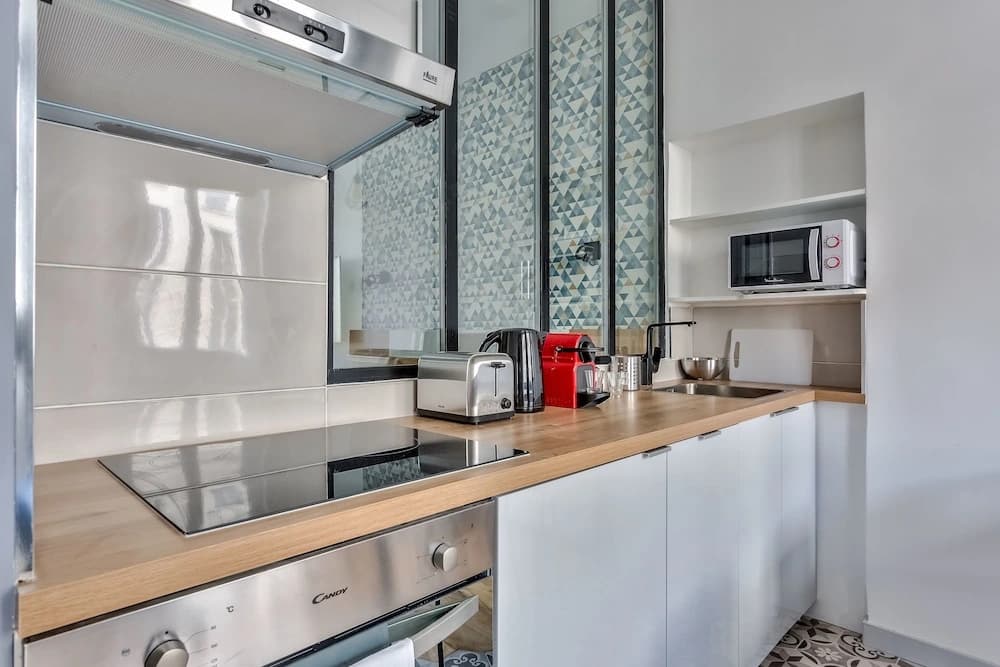 Superb 2 rooms flat near Bastille - photo 13