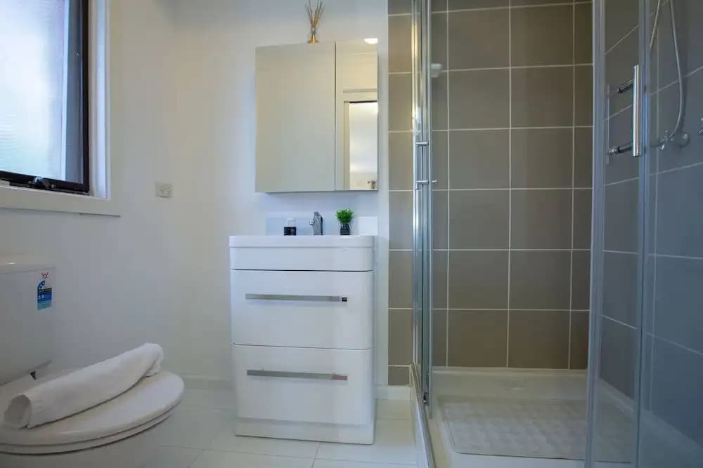 Quiet & Peaceful 3bed2bath Home @keilor Downs - photo 7