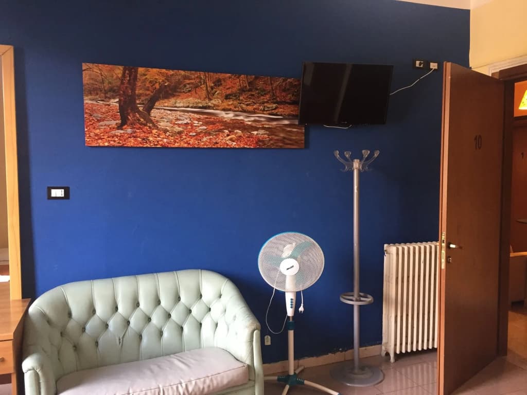 Emmy Hotel - photo 7