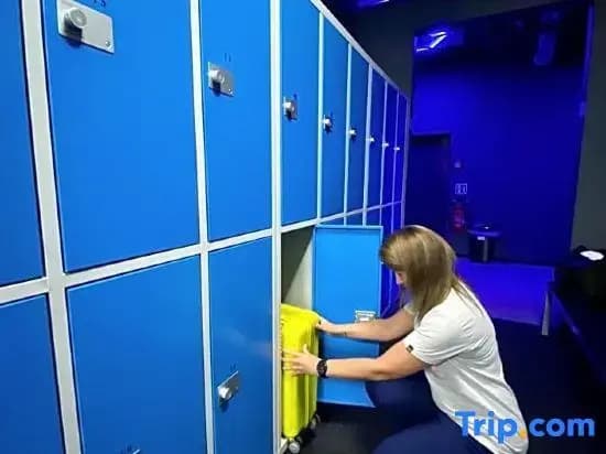 Space Night Capsule Hotel - photo 7