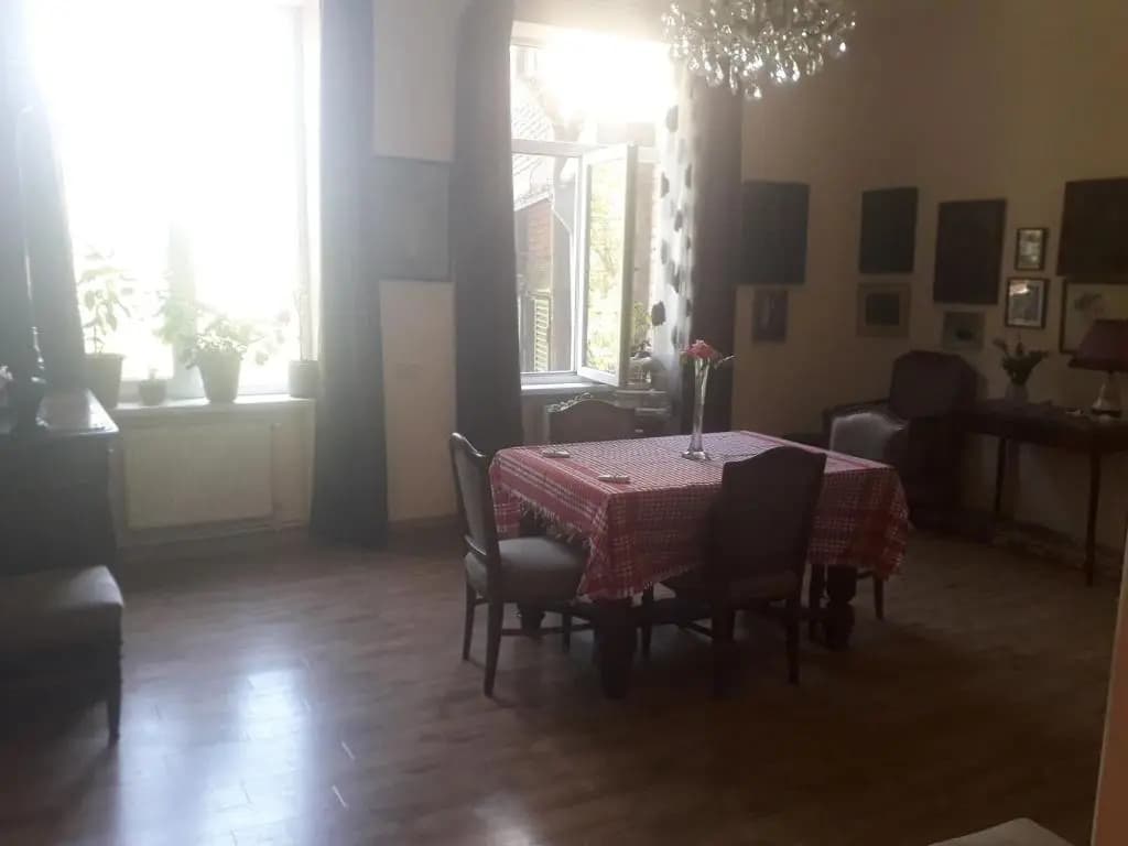 Home - main photo