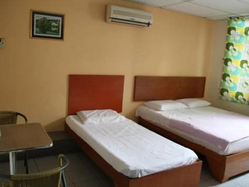 Budget Comfort Hostel - photo 3
