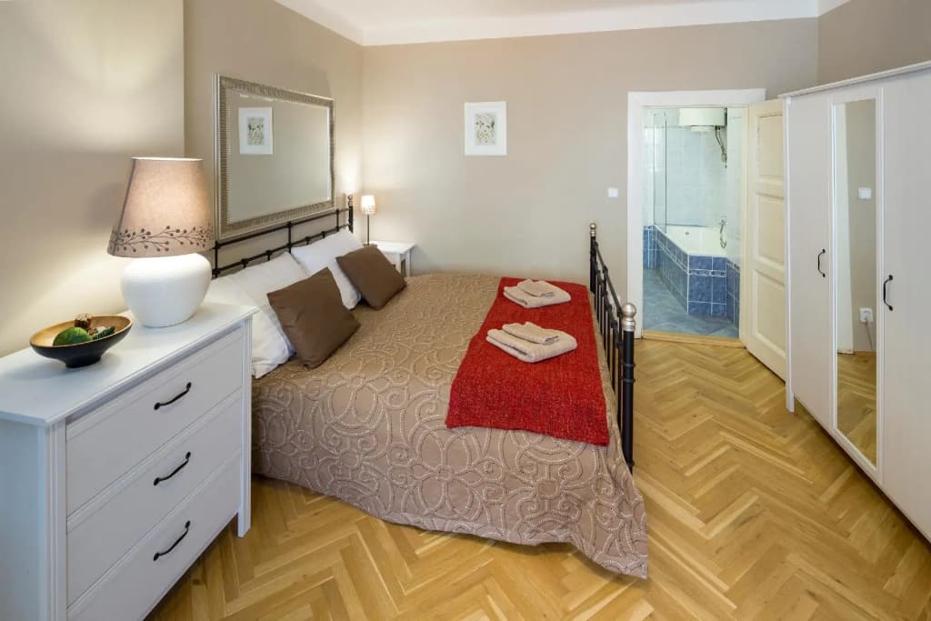 Old Town - Templova Apartments - photo 3
