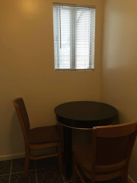 LAX Suites - photo 10
